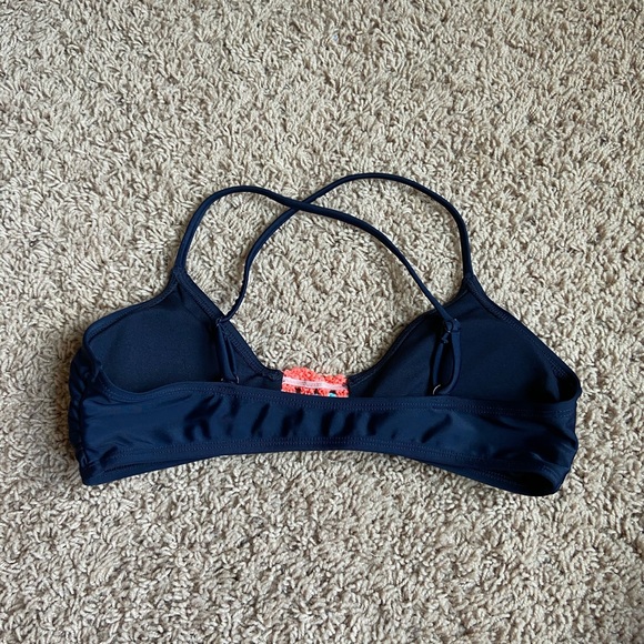 Bathing suit - Picture 2 of 2